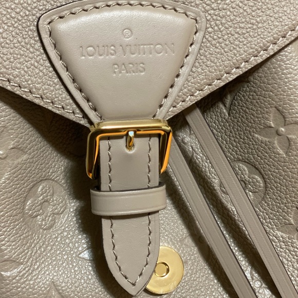 Louis Vuitton Montsouris backpack in monogram empreinte leather - Picture 2 of 10